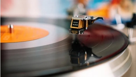 Canzoni Crociate... 1 Canzoni Crociate come le Parole Crociate ma con canzoni al posto delle parole