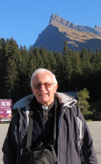 Rev. Carlo Prof. Lamberto 1 Don Carlo Lamberto Cappellano dell’Ospedale di Caraglio, Cappellano Casa di Riposo S. Giuseppe e Parroco di Montemale,